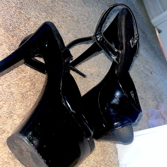 Shoes - Pleaser 7’ Heels